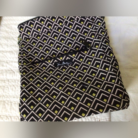 Buckle Tote La Neon Rose Black $98 - Picture 10 of 12